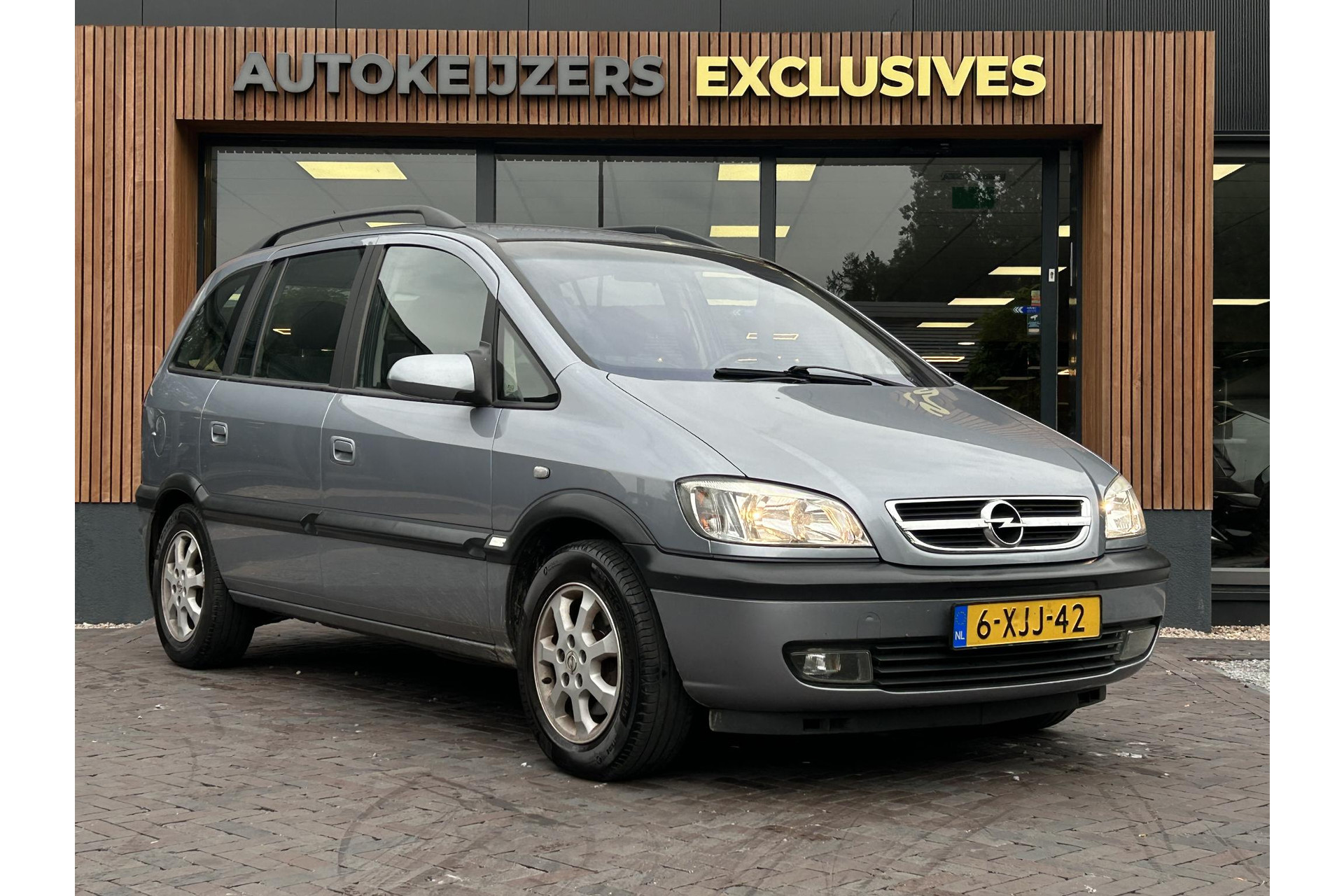 Opel Zafira 1.8-16V Elegance 2004  1