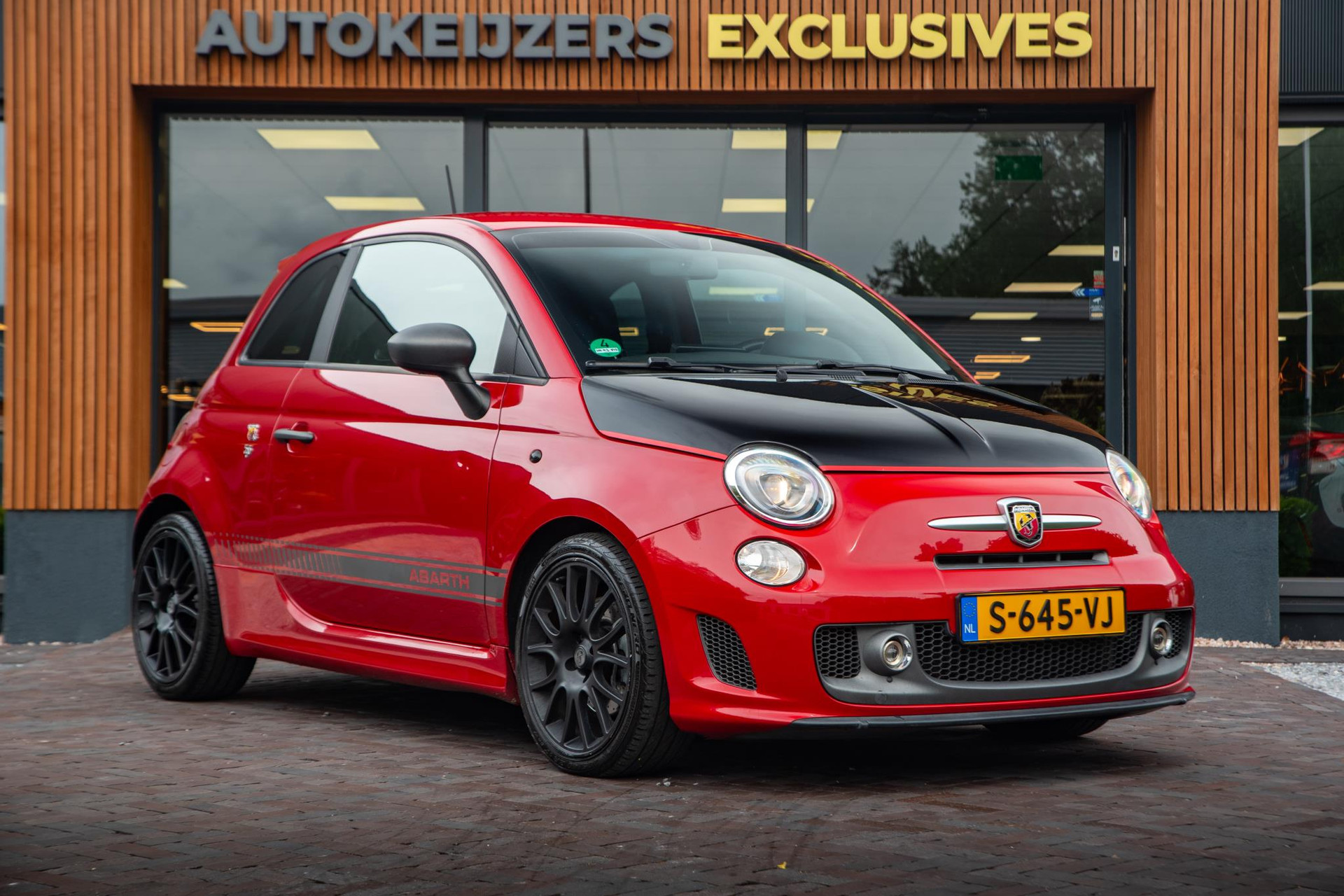 Fiat 500 1.4 T-Jet Abarth Competizione 2015  1