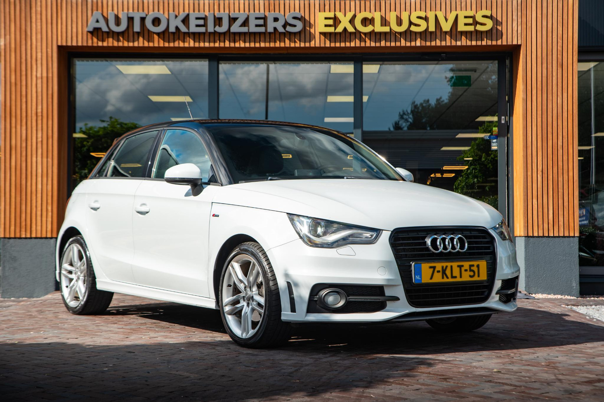 Audi A1 Sportback 1.4 TFSI Pro Line S 2013 Gletsjerwit (m); dak zwart 1