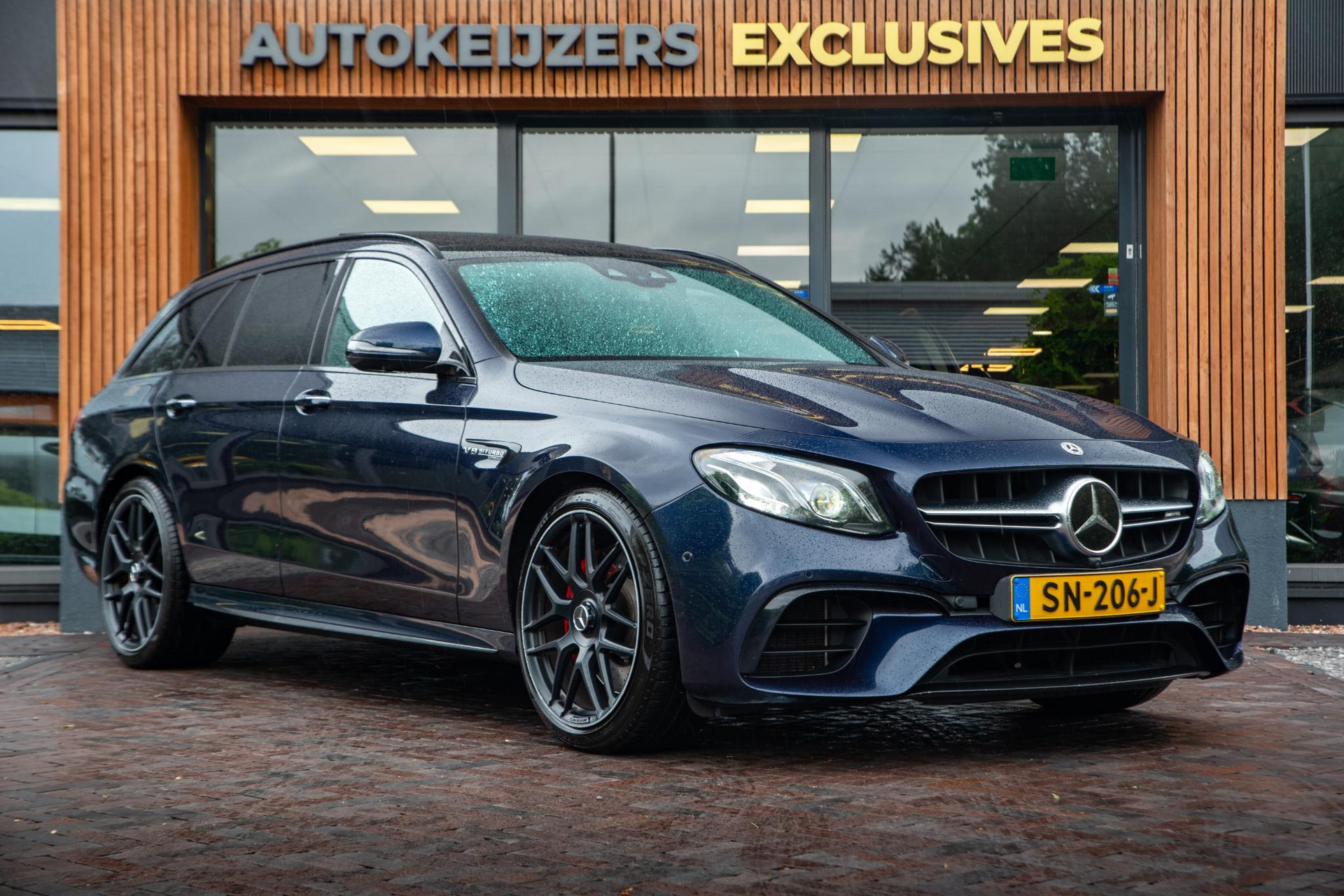 Mercedes-Benz E-Klasse Estate AMG 63 S 4MATIC Premium Plus 2017  1