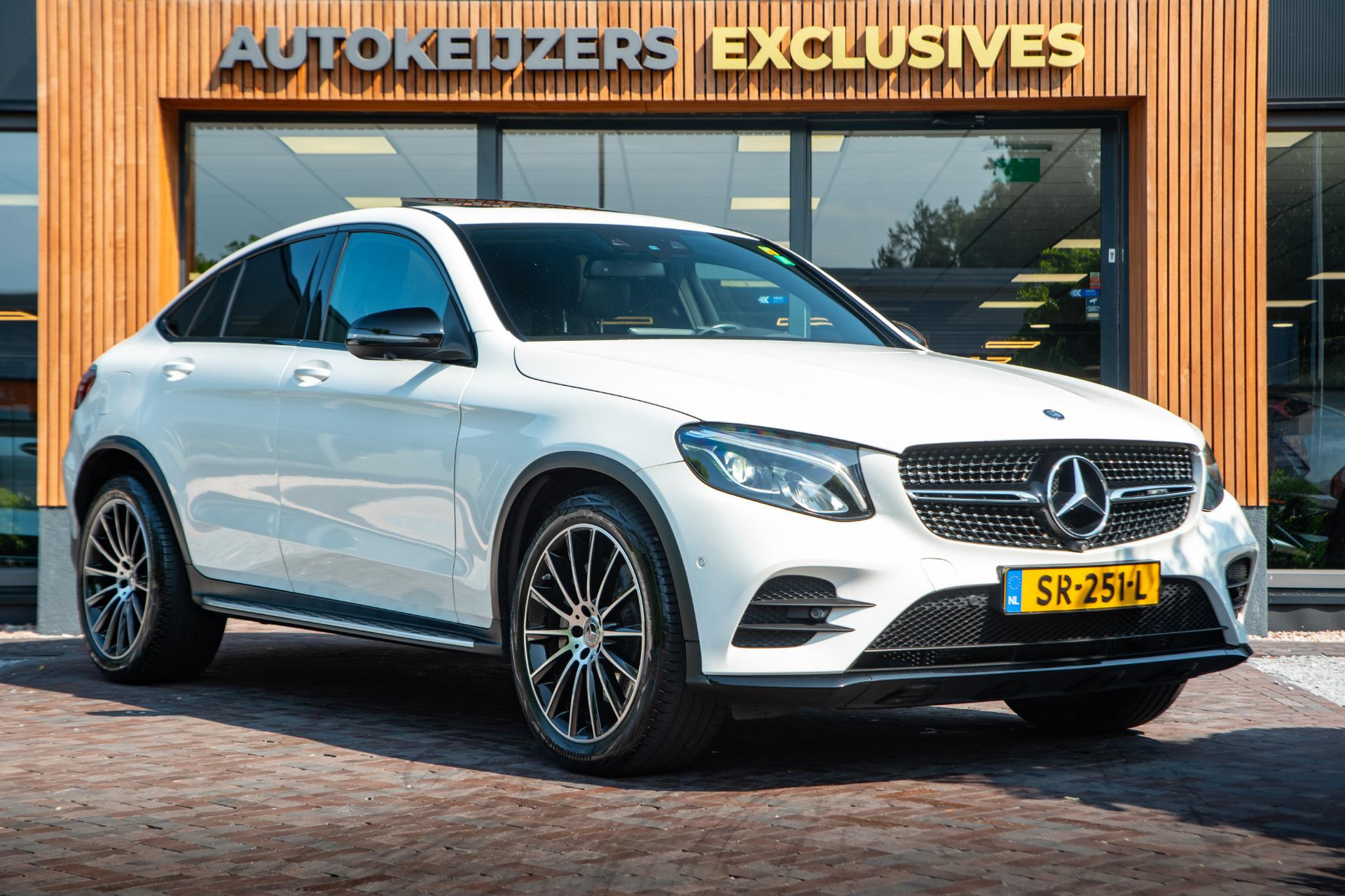 Mercedes-Benz GLC Coupé 250 d 4MATIC Edition 1 2017  1