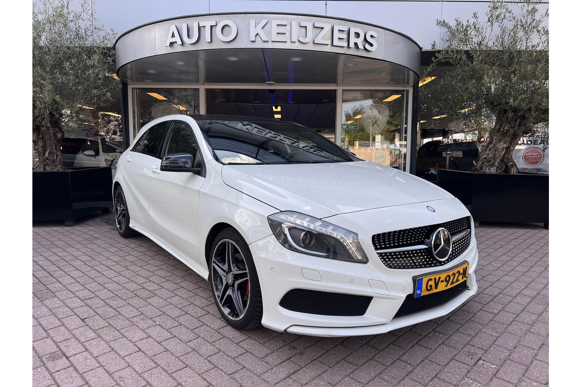 Mercedes-Benz A-Klasse 180 Ambition 2015  1