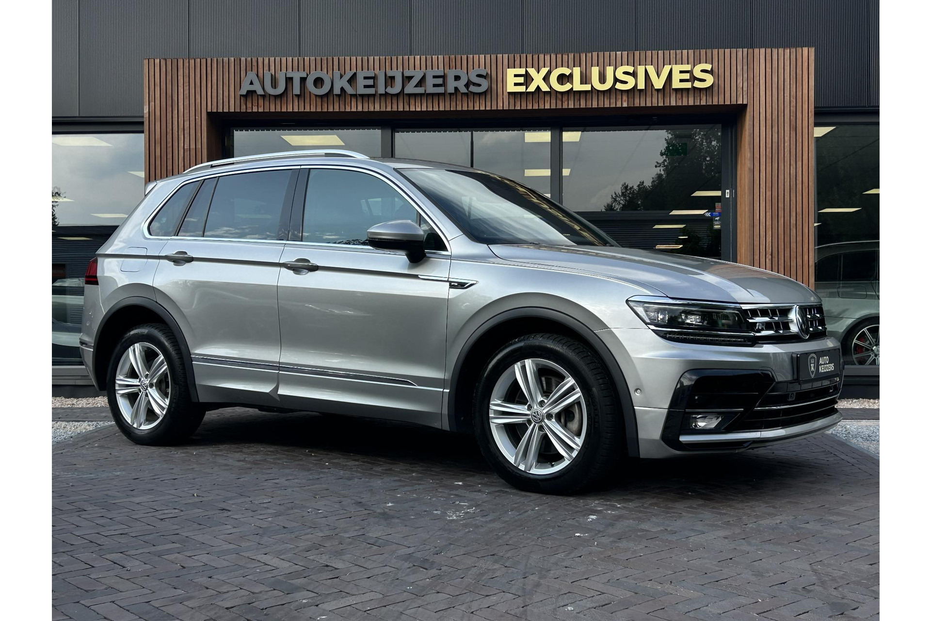 Volkswagen Tiguan 2.0 TSI 4Motion Highline Business R 2018  1