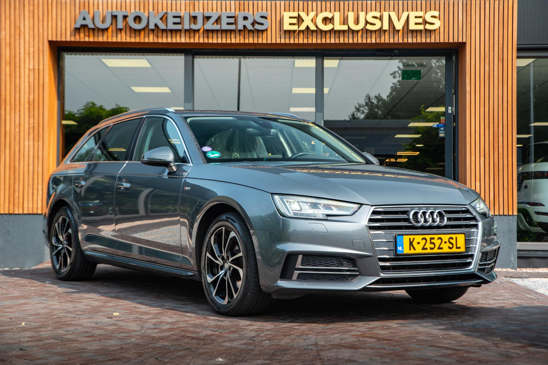 Audi A4 Avant 1.4 TFSI Sport Pro Line S Panoramadak 2017 Monsoongrijs metallic 1