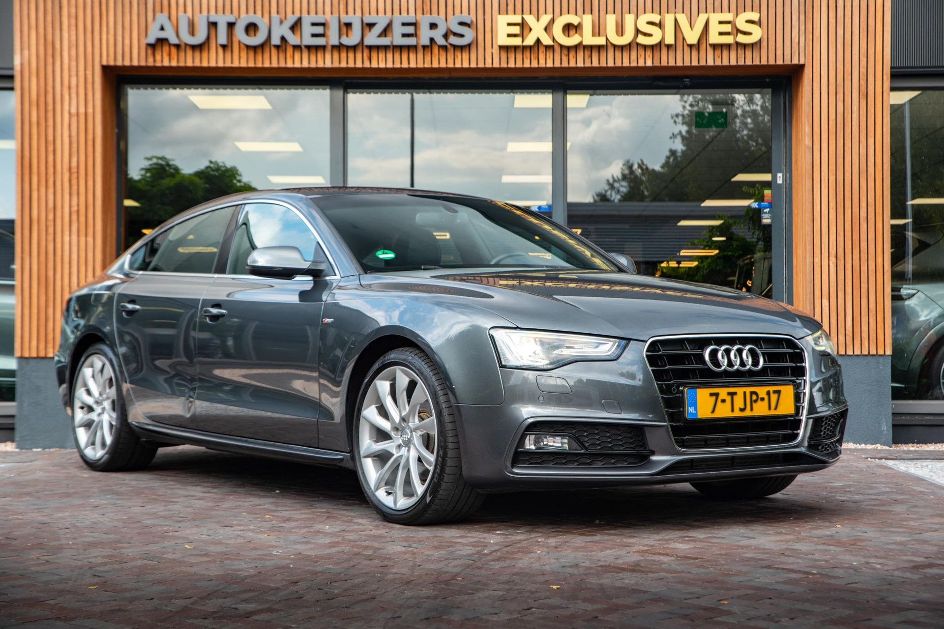 Audi A5 Sportback 1.8 TFSI Sport Edition 2014 Daytonagrijs pareleffect 1