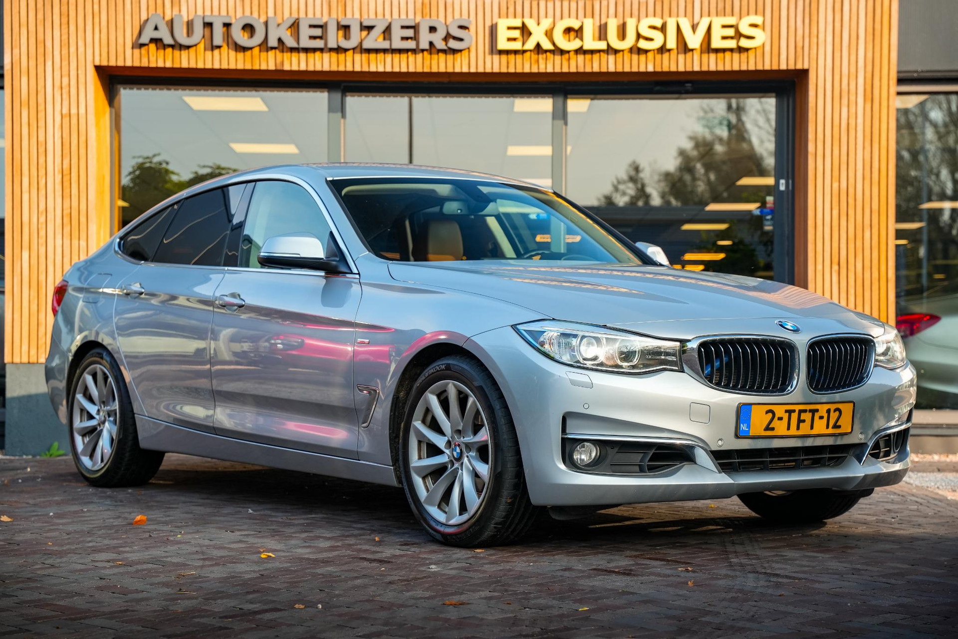 BMW 3-serie Gran Turismo 320i High Executive 2014 Glaciersilber metallic 1