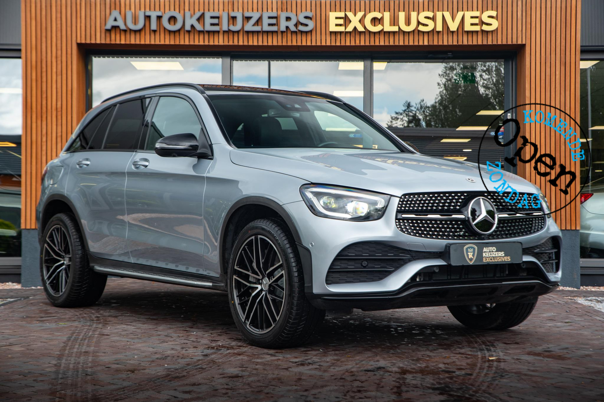 Mercedes-Benz GLC 300e 4MATIC 2022  1