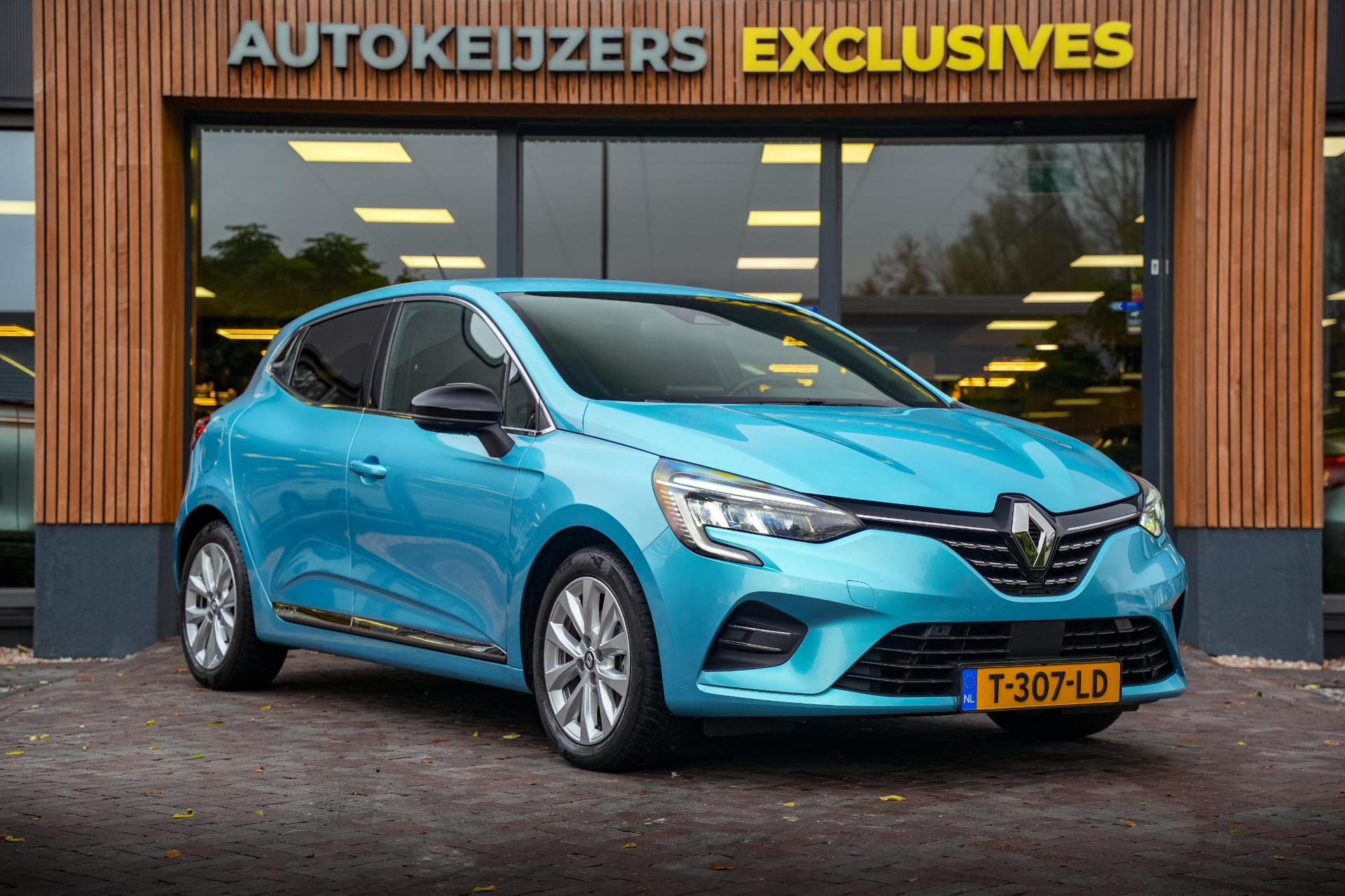 Renault Clio 1.6 E-Tech Hybrid 140 2022  1