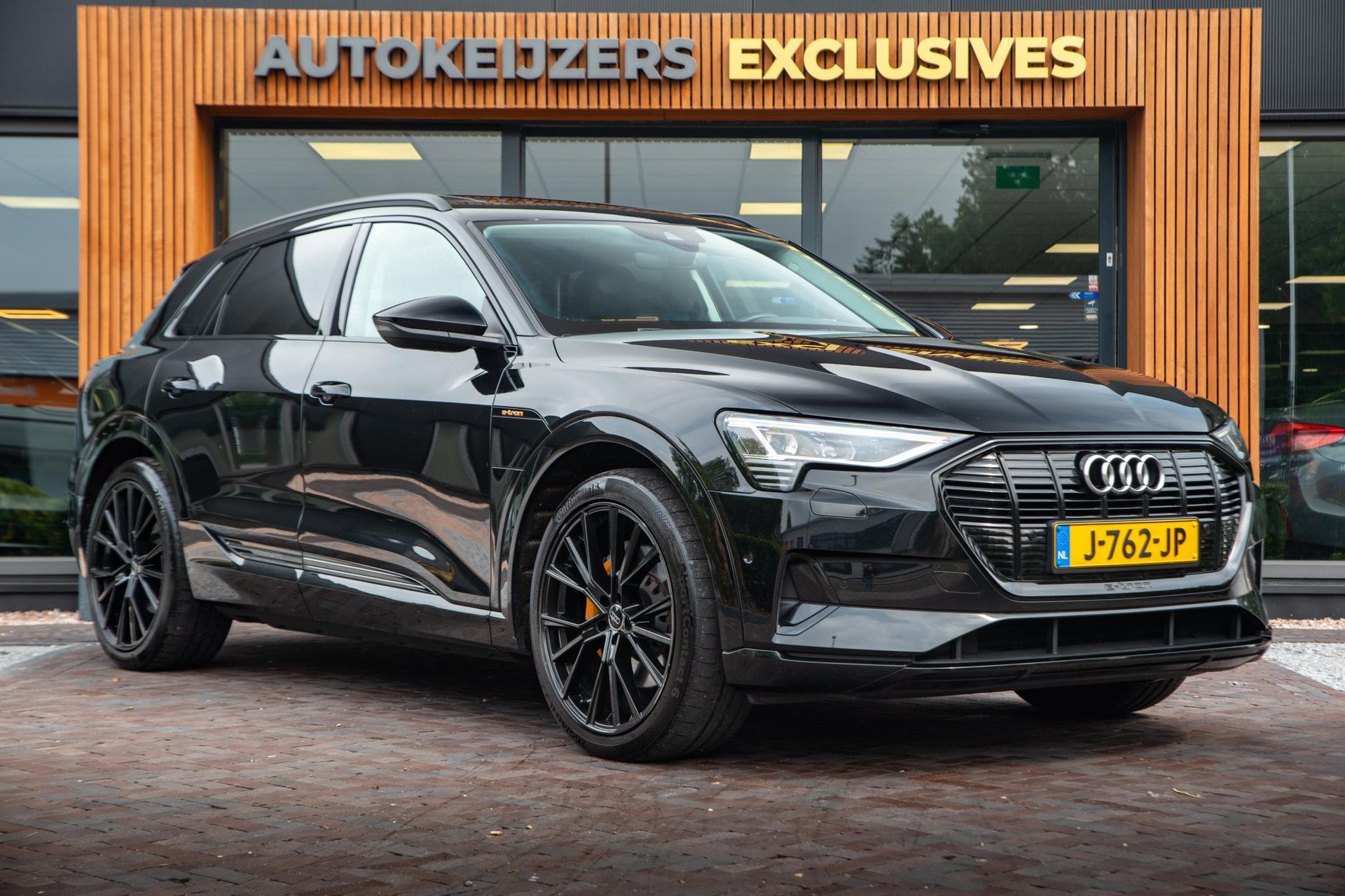 Audi e-tron 50 quattro Business edition Plus 71 kWh 2020 Mythoszwart metallic 1