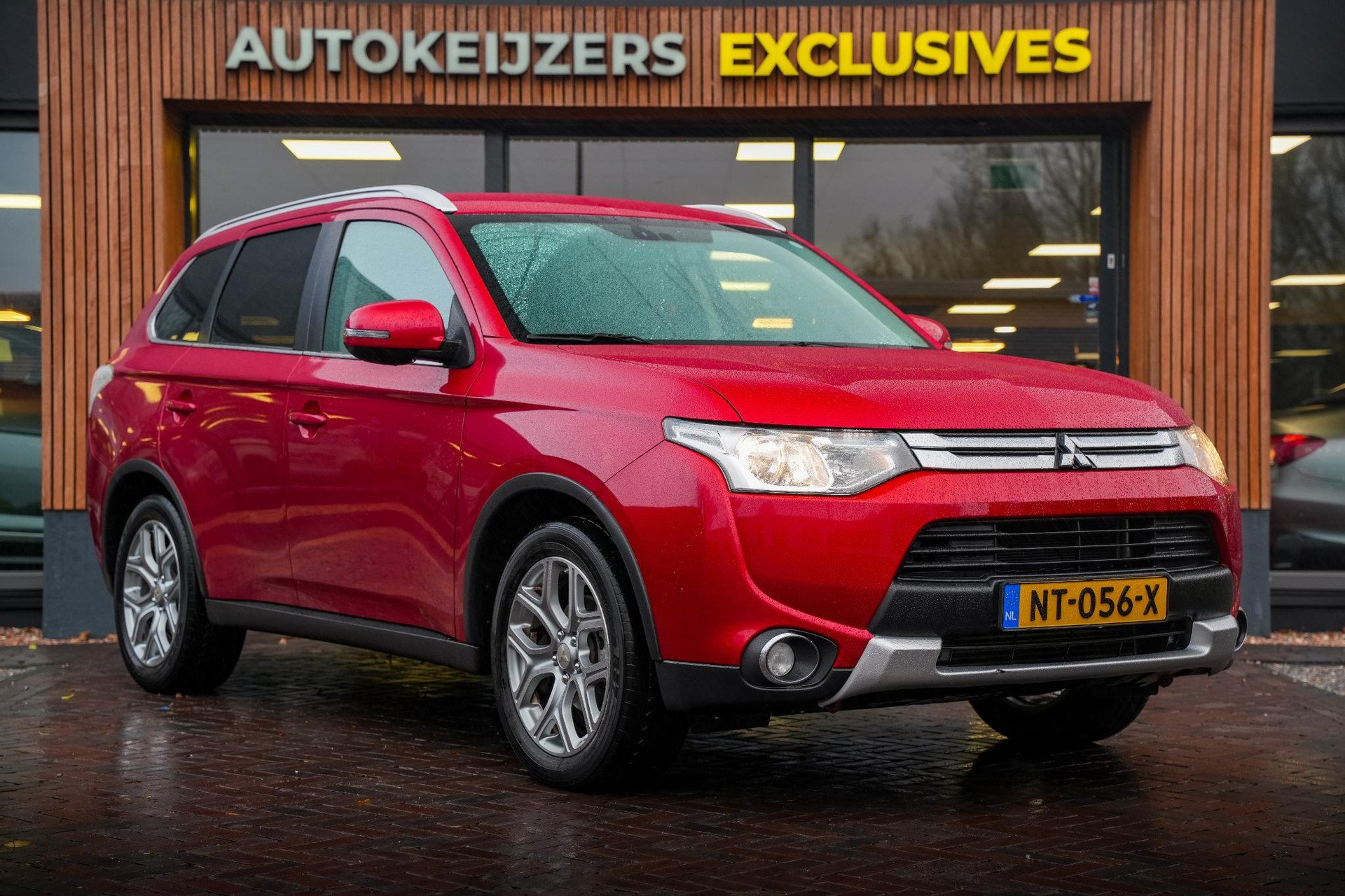 Mitsubishi Outlander 2.2 DI-D Instyle 4WD 2015  1