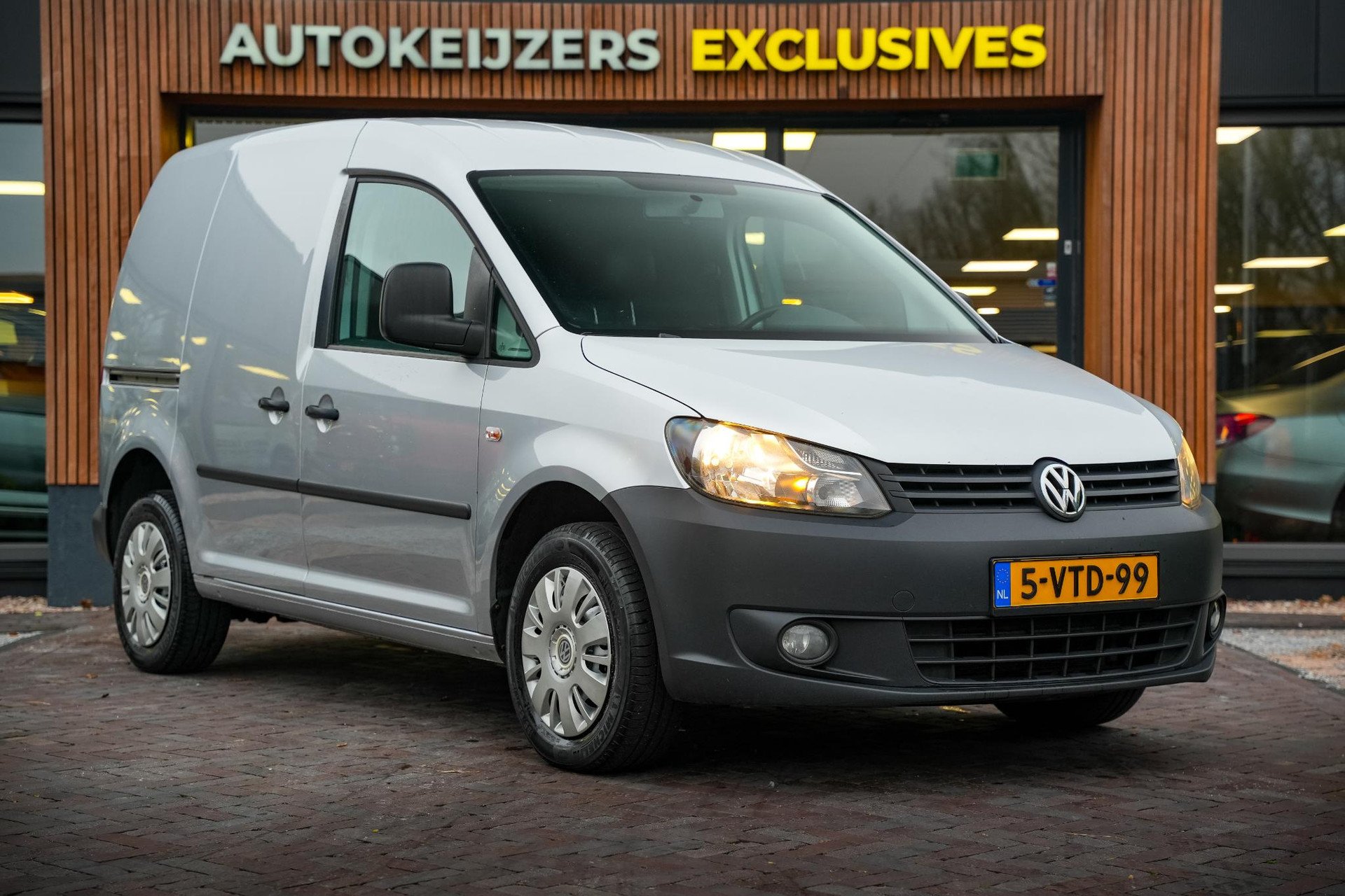 Volkswagen Caddy 1.6 TDI 2012 Reflex zilver metallic 1