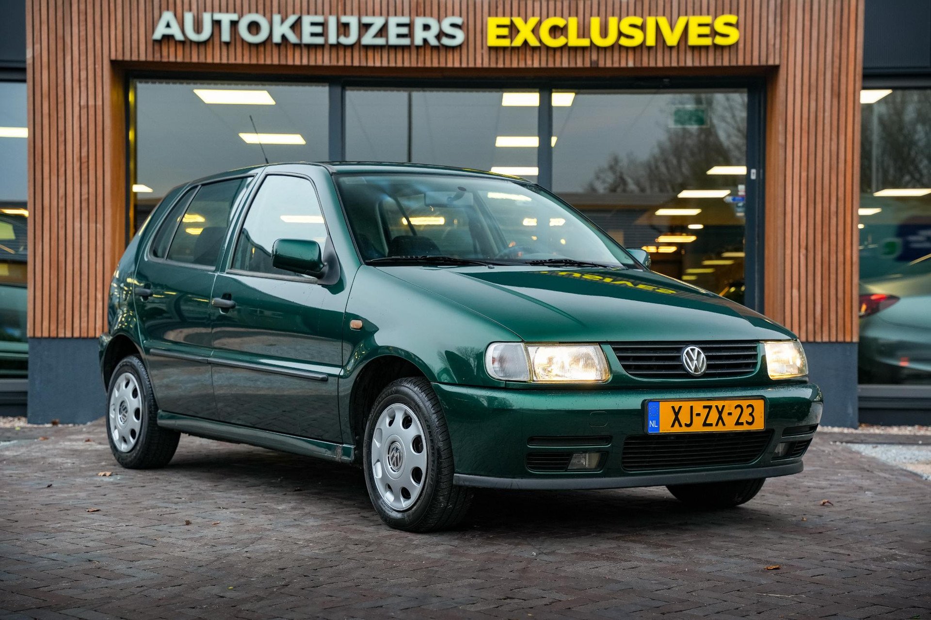 Volkswagen Polo 1.6 1999 Brightgreen pareleffect 1