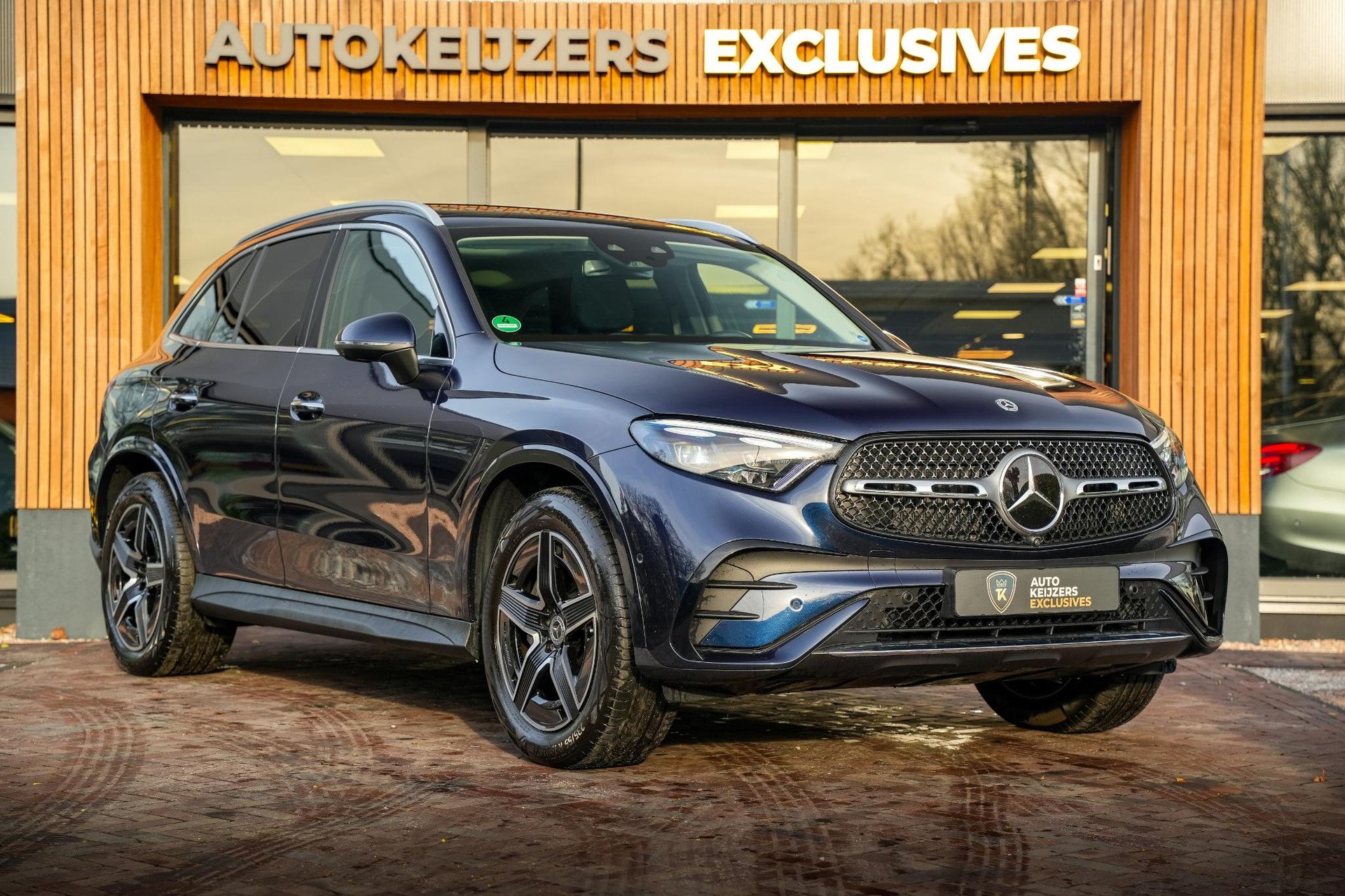 Mercedes-Benz GLC 400e 4MATIC AMG Line 2023  1