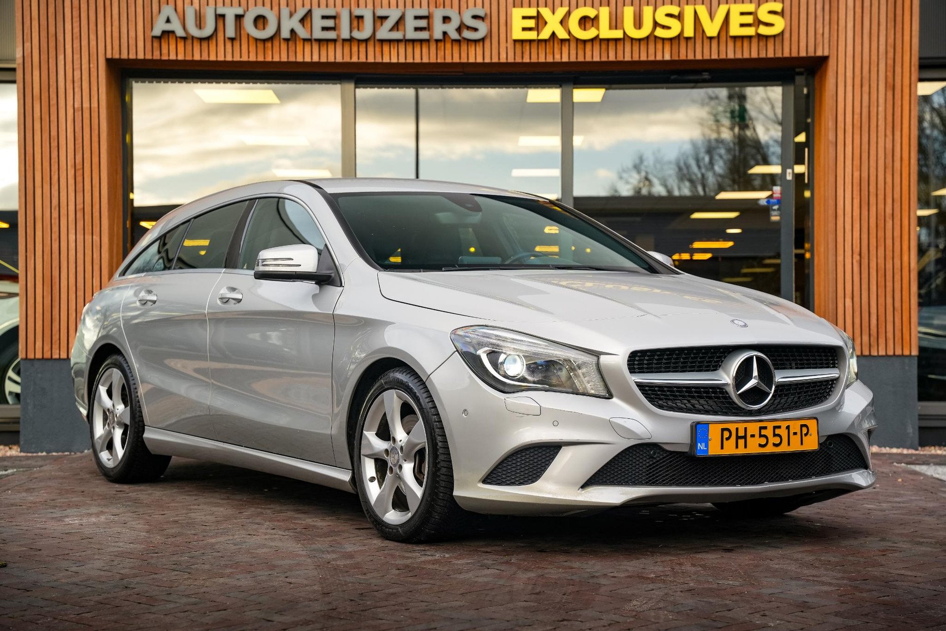 Mercedes-Benz CLA-Klasse Shooting Brake 200 d 2016  1