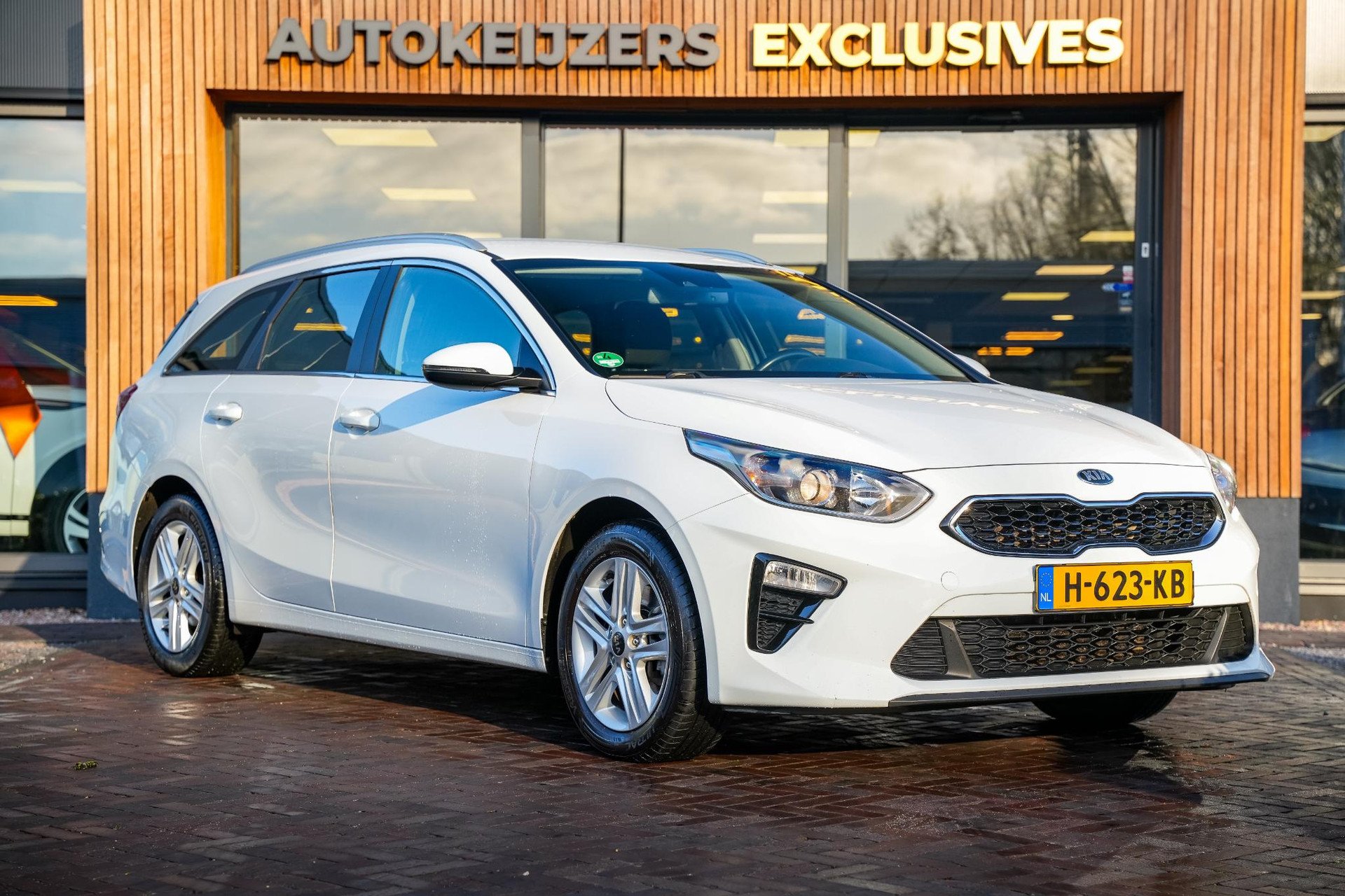 Kia Ceed Sportswagon 1.0 T-GDi DynamicLine 2020 (wd) casa white s 1