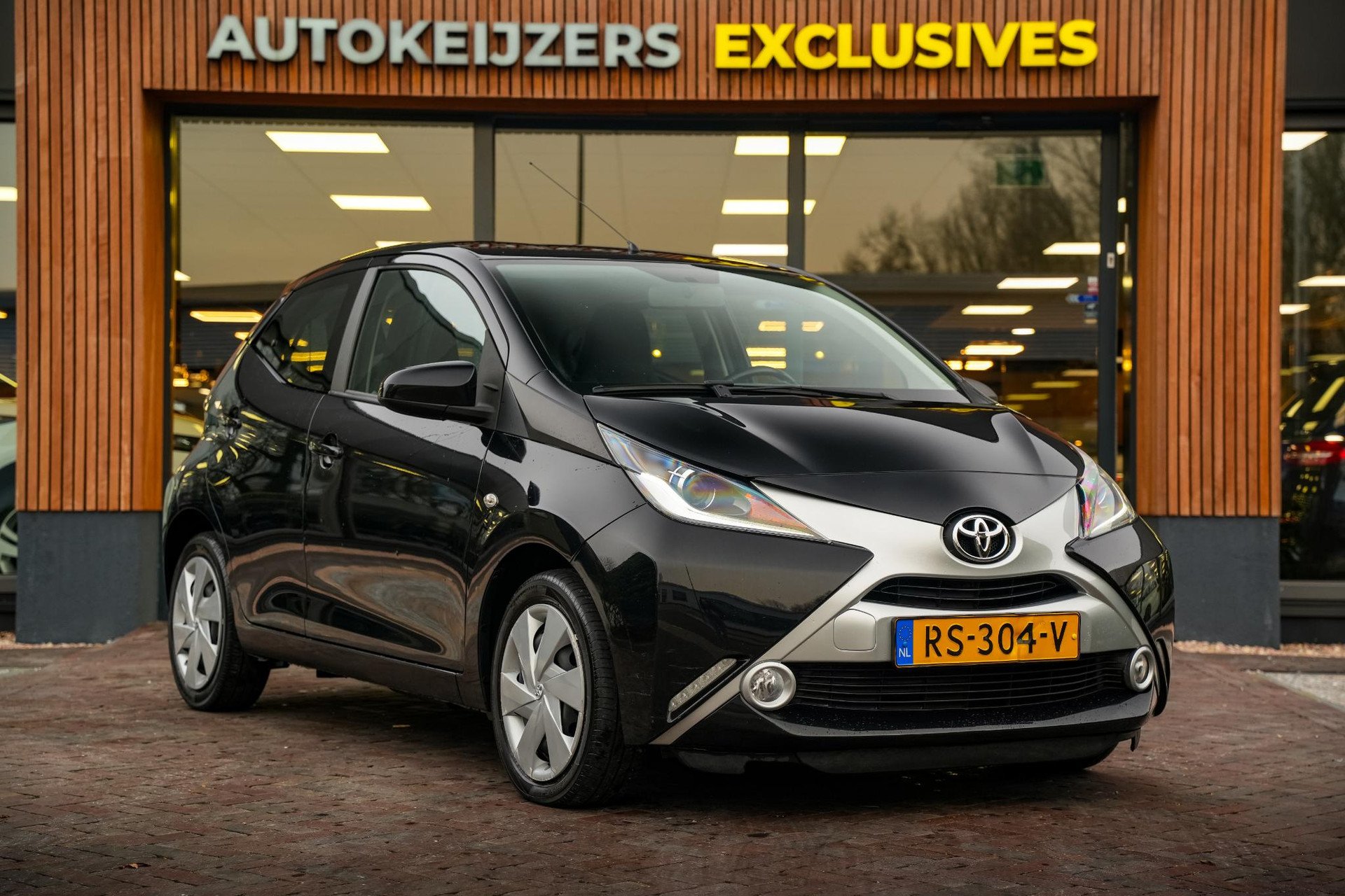 Toyota Aygo 1.0 VVT-i x-play 2018  1