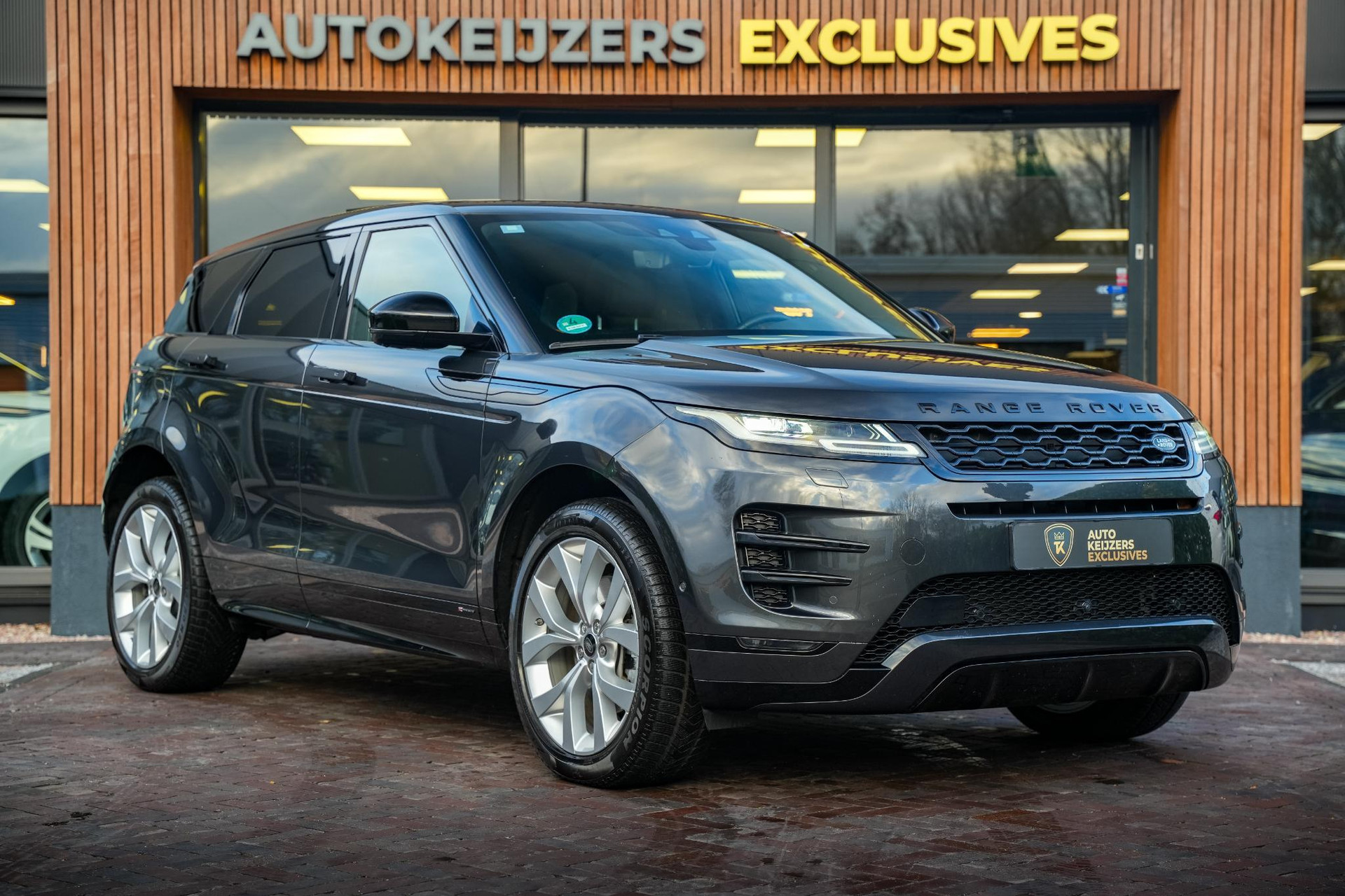 Land Rover Range Rover Evoque 2.0 P300e AWD R-Dynamic 2020  1