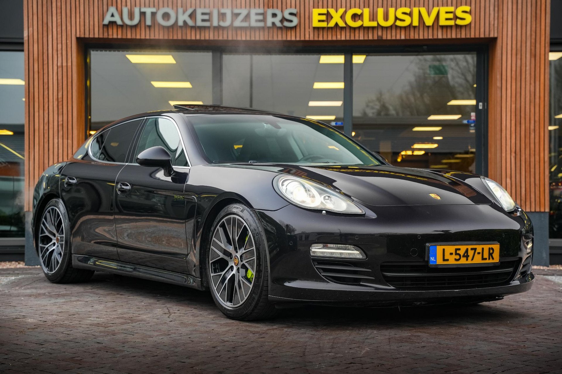 Porsche Panamera 3.0 S Hybrid 2012  1