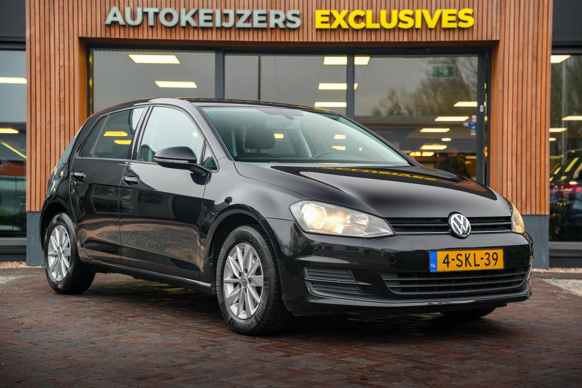 Volkswagen Golf 1.2 TSI Comfortline 2013 Deep black pearl 1