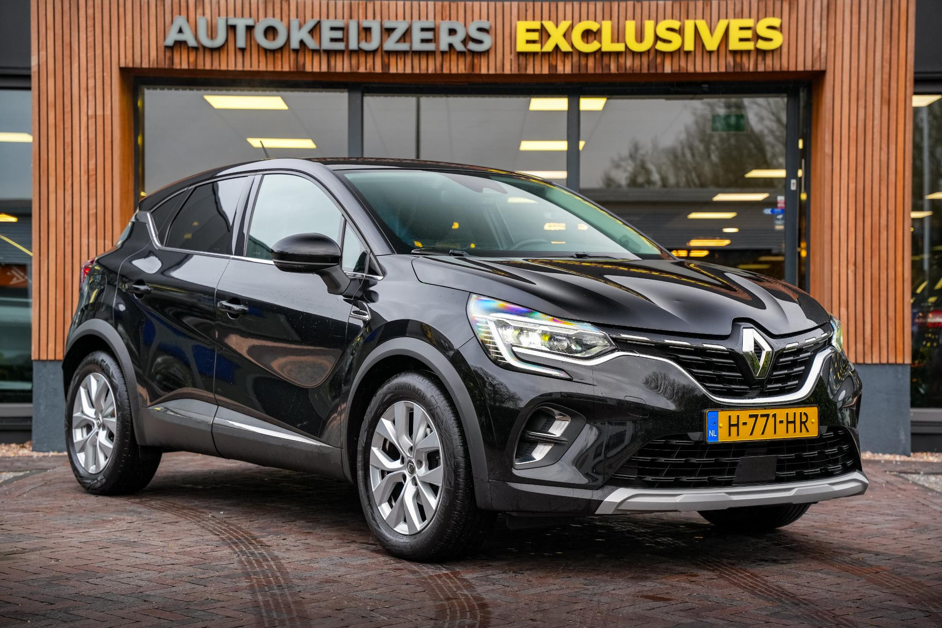 Renault Captur 1.3 TCe 130 Intens 2020 Sterzwart gne 1